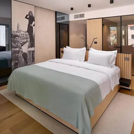 Ξενοδοχείο Ambasador Σπλιτ