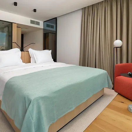 Ambasador Hotel