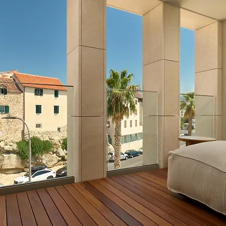 Ambasador Szálloda Split