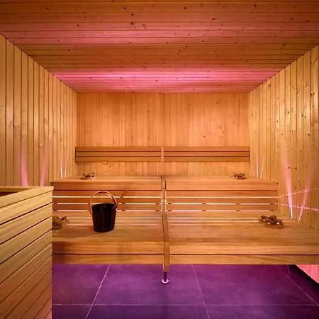 Ambasador Ξενοδοχείο