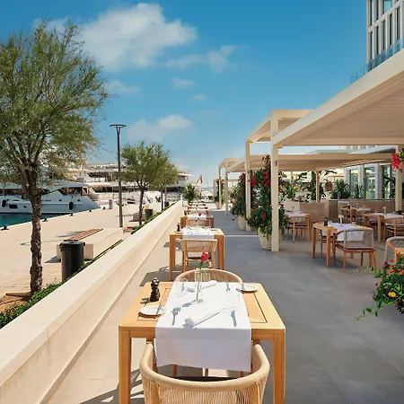 Szálloda Ambasador 5*