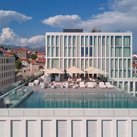 Ambasador Ξενοδοχείο Σπλιτ