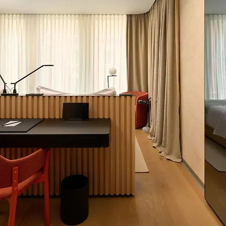 Ambasador Hotel