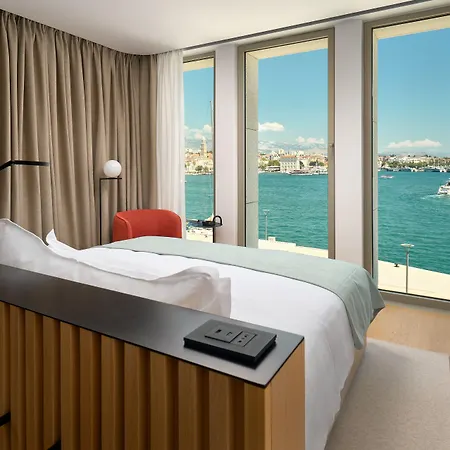 Otel Ambasador