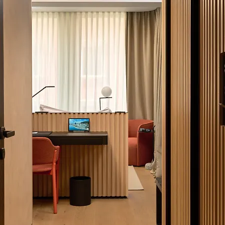 Ambasador Hotel